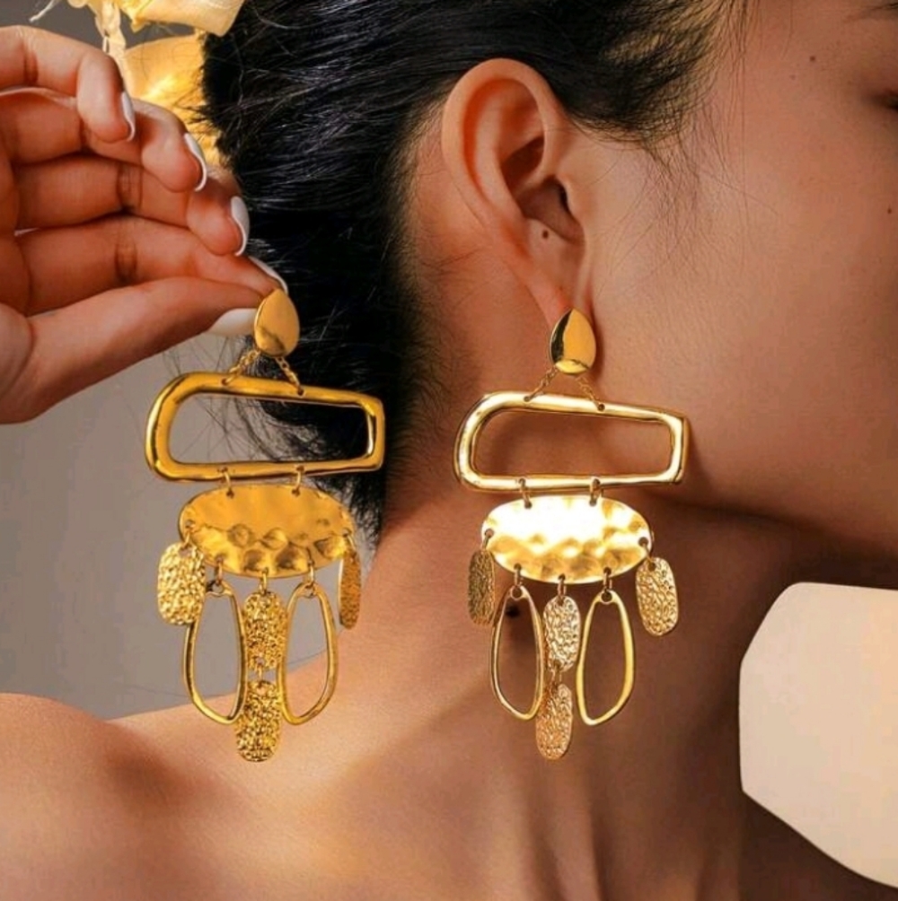 New! Statement Elegant Geometric Hammered Gold Da… - image 4